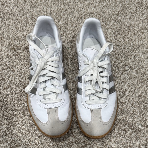 Adidas Samba White Sneakers with Silver Accents - Picture 2 of 8